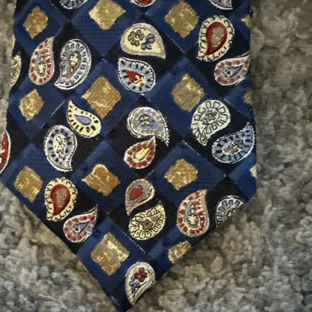 VTG Christian Dior Logo LUXURY Neck Tie Blue Geometric Dots Silk Paisley
